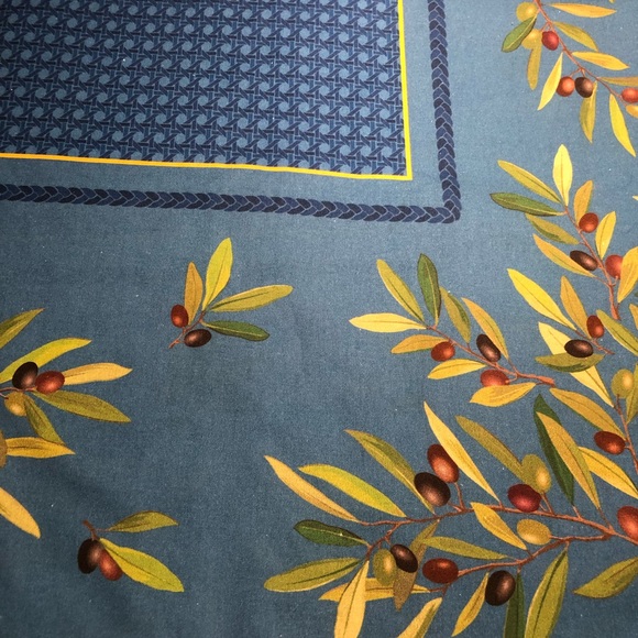 French Tablecloth made in Nice France - Picture 9 of 9